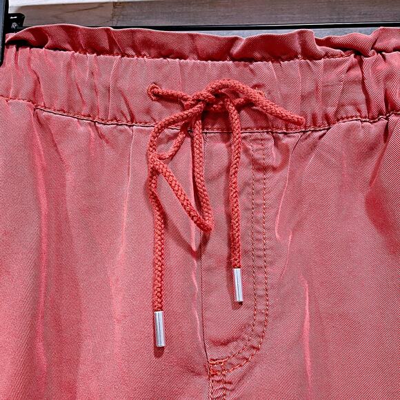 LOFT Pull On Soft Twill Shorts Red Paperbag High Rise Womens SP Small Petite - Picture 2 of 6